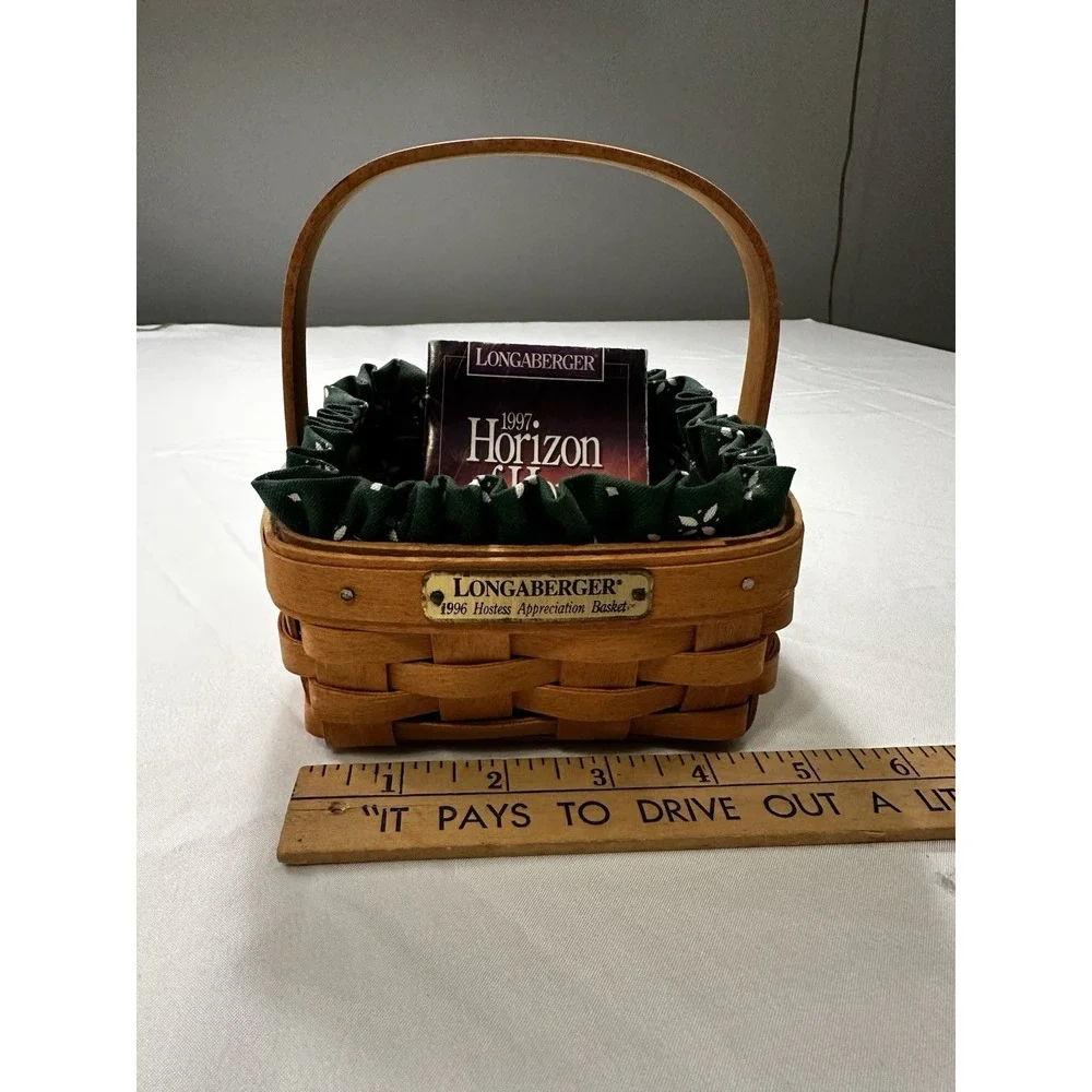 1996 Longaberger Hostess Appreciation Basket, With Green liner, Protector
